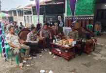 Bhabinkamtibmas Polsek Ciawigebang Bersama Pol PP Kecamatan Ciawigebang Amankan Hiburan Organ Dangdut di Desa Lebaksiuh