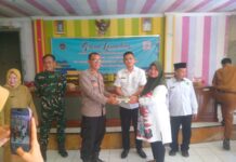 PLH Kapolsek Luragung Hadiri Rapat Launching Perdana Program Makan Bergizi Gratis SPPG Sindangsuka 5 di Desa Panyosogan Kecamatan Luragung