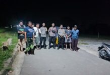 Patroli KRYD Malam Hari, Polsek Ciawigebang Sambangi Warga Desa Pangkalan Antisipasi Gangguan Kamtibmas