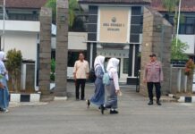 POLSEK SUBANG LAKUKAN PH PAGI DI SMA SUBANG, WUJUDKAN KAMTIBCAR LANTAS.