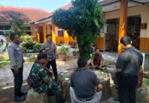 Anggota Polsek Cidahu Sambangi SMPN 1 Cidahu dan Sampaikan Himbauan Kamtibmas