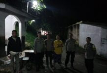 Jelang Tahun Baru Islam 1448 H, Bhabinkamtibmas Polsek Ciawigebang Intensifkan Patroli KRYD Malam Hari di Desa Cihaur