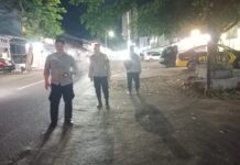 Patroli Malam, Personel Polsek Ciawigebang Antisipasi Gangguan Kamtibmas Jelang Tahun Baru Islam 1448 H di Desa Ciawigebang