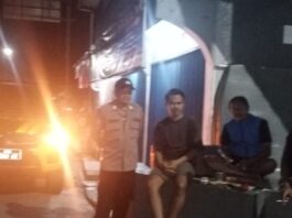 CEGAH GANGGUAN KAMTIBMAS, PERSONIL POLSEK SUBANG GIATKAN PATROLI MALAM.