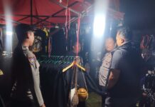 Hadirkan Rasa Aman, Anggota Polsek Ciawigebang Amankan Pagelaran Wayang Golek Milangkala Desa Susukan ke-340