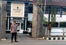 ANGGOTA POLSEK SUBANG LAKSANAKAN PH PAGI, CIPTAKAN KONDISI AMAN BERLALULINTAS.