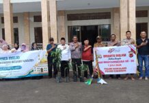 Polsek Pancalang Bersama KUA Kecamatan Pancalang Gelar Bakti Religi di Masjid Al-Ikhlas Desa Sumbakeling, Laksanakan Bersih-Bersih, Penanaman Pohon dan Penyerahan Bantuan dalam Rangka Memperingati HUT Bhayangkara ke-80 Tahun 2026