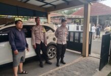 Bhabinkamtibmas Polsek Ciawigebang Tingkatkan Patroli KRYD Siang Hari, Warga Desa Kadurama Diajak Wujudkan Lingkungan Aman dan Kondusif Jelang Hari Bhayangkara ke-80