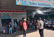 Patroli KRYD Siang Hari, Bhabinkamtibmas Polsek Ciawigebang Sambangi Dino Waterpark Jaga Kamtibmas Saat Libur Panjang Sekolah
