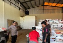 Polsek Luragung Dukung Ketahanan Pangan, Lakukan Monitoring Penyerapan Hasil Panen Jagung