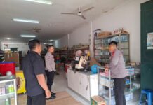Polsek Cidahu Gelar Patroli Dialogis, Jaga Keamanan Pertokoan”
