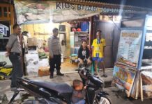 Patroli Malam Hari di Pimpin Ka SPK , Jaga Kamtibmas di Wilayah Hukum Polsek Cidahu