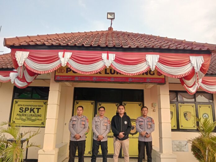 oplus_0