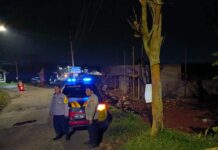 Menyapa Fajar hingga Senja, Bhabinkamtibmas Polsek Mandirancan Kawal Ketat Stabilitas Wilayah Demi Kenyamanan Warga