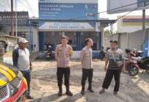 Lebih Dekat dengan Masyarakat, Kanit Binmas Polsek Mandirancan Rangkul Pedagang Guna Cegah Aksi Premanisme