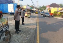 Hadirkan Rasa Aman di Jalan Raya, Patroli Polsek Mandirancan Jaga Kenyamanan Warga dari Polusi Knalpot Brong