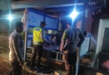 Sentuhan Humanis Kapolsek Mandirancan, Sambangi Pemuda Nongkrong di Randobawailir Demi Selamatkan Generasi Bangsa