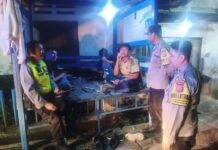 Menembus Sunyinya Malam, Kapolsek Mandirancan Rangkul Remaja di Blok Wage Demi Cegah Kenakalan Jalanan