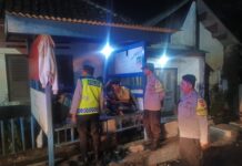 Antisipasi Gangguan Malam Hari, Kapolsek Mandirancan Bubarkan Kerumunan Remaja di Blok Wage Guna Redam Potensi Kriminalitas