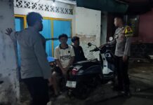 Antisipasi Infiltrasi Geng Motor dan Balap Liar, Polsek Mandirancan Bubarkan Secara Persuasif Kerumunan Remaja Malam