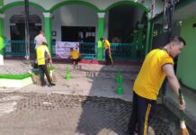 Gelorakan Kemitraan Menuju Hari Bhayangkara ke-80, Polsek Mandirancan Gandeng DKM Masjid As-Salam Jaga Kesucian Rumah Ibadah