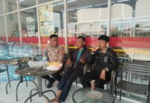 Laksanakan Patroli Siang Polsek Kramatmulya, Antisipasi C3 dan Gangguan Kamtibmas Sambangi Warga Masyarakat Desa Karangmangu