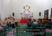 Bhabinkamtibmas Aipda Djayusman Hadiri Rembuk Stunting Tingkat Desa, Sampaikan Imbauan Kamtibmas serta Edukasi Pentingnya Pola Hidup Sehat dan Lingkungan Bersih