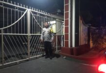 Gelar Patroli Malam Piket Polsek Kramatmulya, Antisipasi C3 dan Gangguan Kamtibmas Sambangi SMPN 1 Kramatmulya