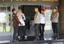 Pantau Layanan Polri 110, Tim Kompolnas RI Gelar Kunjungan Kerja di Polres Kuningan