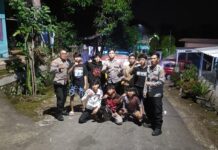 Kepolisian Sektor (Polsek) Ciniru Polres Kuningan terus mengintensifkan kegiatan patroli dialogis di wilayah Desa Ciniru