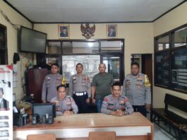 PERSONEL POLSEK CILIMUS SIAGA PENUH JAGA KEAMANAN WILAYAH