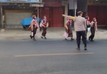 Kehadiran Polisi di Depan Sekolah Berikan Rasa Aman bagi Pelajar