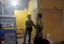 Melalui Patroli KRYD Malam Hari, Anggota Polsek Ciawigebang Wujudkan Rasa Aman di Tengah Masyarakat Jelang Hari Bhayangkara ke-80