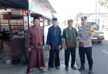 Anggota Polsek Ciawigebang Amankan Tasyakuran Masjid dan Asrama Santri Ponpes Riyadul Awamil