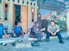 Bhabinkamtibmas Desa Kapandayan Polsek Ciawigebang Sambangi Warga Binaan, Perkuat Harkamtibmas Melalui Silaturahmi