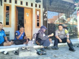 Bhabinkamtibmas Desa Kapandayan Polsek Ciawigebang Tingkatkan Harkamtibmas Lewat Kegiatan Sambang Warga Binaan