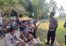 Bripka N. Kustana Laksanakan Pembinaan dan Sambang Kamtibmas kepada Warga di Wilayah Hukum Polsek Ciwaru