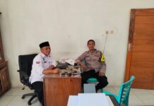 Jaga Kondusivitas Wilayah, Bhabinkamtibmas Desa Mekarjaya Gelar Silaturahmi Kamtibmas dengan Perangkat Desa