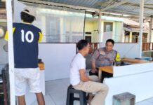 Melalui Sambang Warga Binaan, Bhabinkamtibmas Desa Kapandayan Tingkatkan Harkamtibmas