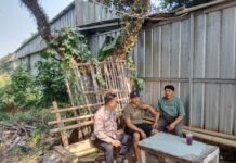 Bhabinkamtibmas Desa Kadurama Jalin Silaturahmi Kamtibmas dengan Warga Binaan di Dusun Wage