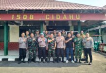 Kapolsek Cidahu bersama anggota Polsek Cidahu Silaturahmi ke Koramil 1508, Jalin Sinergitas TNI-Polri