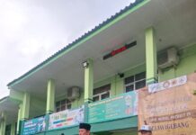 Polsek Ciawigebang Jadi Pembina Upacara MPLS SMK Model Patriot IV Ciawigebang, Tekankan Pentingnya Disiplin dan Kepatuhan