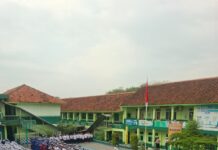 Polsek Ciawigebang Berikan Pembinaan Karakter pada Pembukaan MPLS SMK Model Patriot IV Ciawigebang