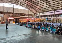 SMA Negeri 1 Jalaksana Terima Penyuluhan Hukum dari Polsek Jalaksana di Rangkaian MPLS