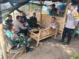 Kapolsek Pancalang Bangun Sinergitas TNI–Polri Melalui Agenda Ngopi Bareng Bersama Anggota Koramil 1514/Pancalang untuk Mempererat Kebersamaan dan Meningkatkan Soliditas dalam Memberikan Pelayanan Terbaik kepada Masyarakat