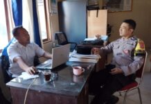 Bhabinkamtibmas Desa Sidaraja Perkuat Silaturahmi dan Koordinasi dengan Perangkat Desa dalam Menjaga Stabilitas Kamtibmas