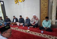 Polsek Ciawigebang Ikuti Shalat Subuh Berjamaah di Masjid Al Fudhola, Dukung Gerakan Anak Muslim Kabupaten Kuningan