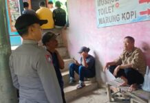SAMPAIKAN PESAN KAMTIBMAS, POLSEK SUBANG LAKUKAN PATROLI KRYD DIALOGIS.