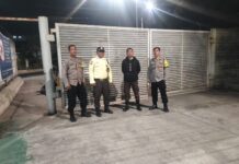 Bhabinkamtibmas Polsek Ciawigebang Tingkatkan Patroli KRYD Malam Hari dengan Sambangi Satpam Gudang Wings