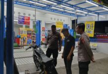 GIAT SAMBANG BHABINKAMTIBMAS AJAK WARGA TETAP JAGA KEAMANAN